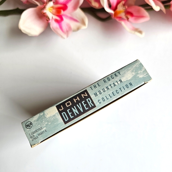 John Denver The Rocky Mountain Collection 2 Cassette Tape Boxed Set 1996 RCA Vtg - Picture 6 of 15